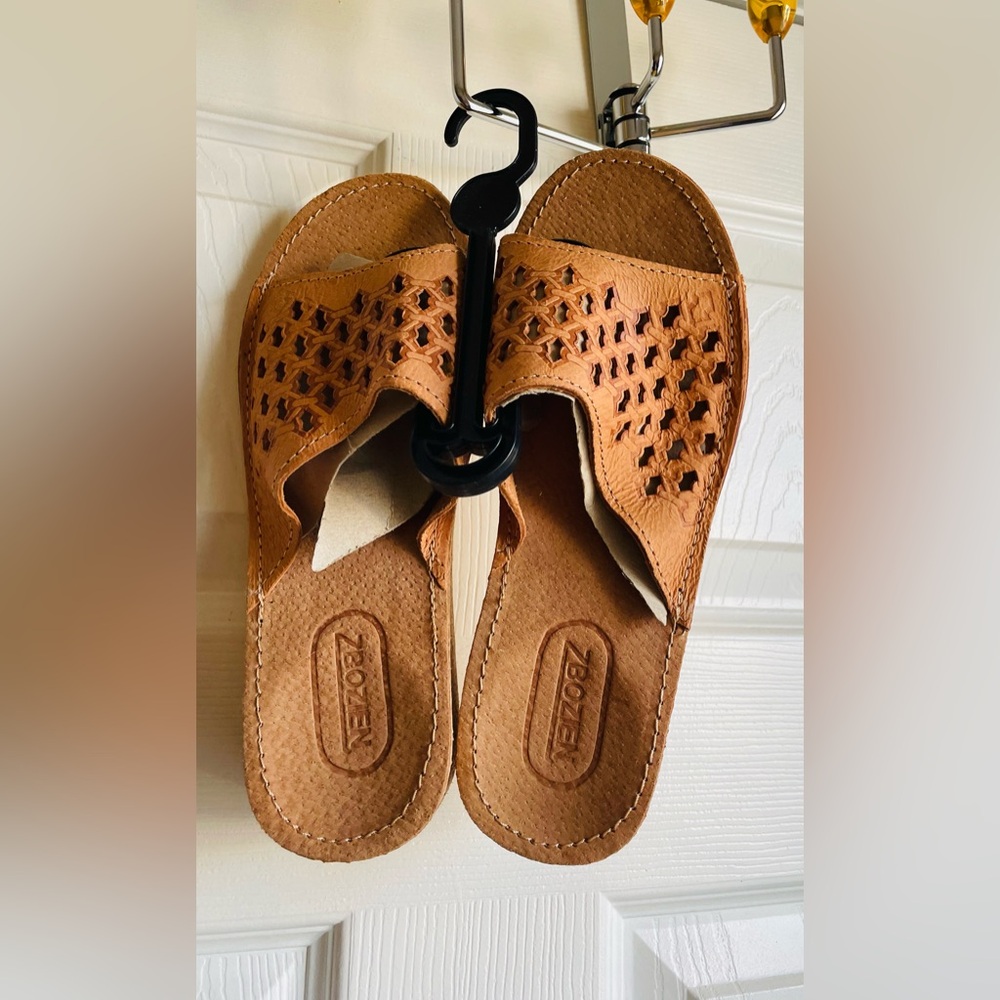 Tan Leather Slide Sandals 38
